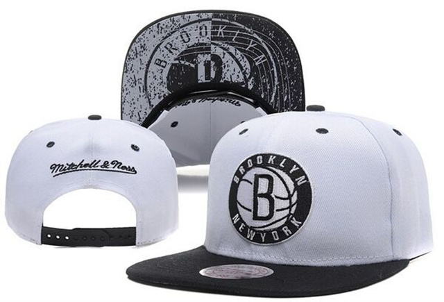  Name:snapback-633
 Size:
 Price:US$