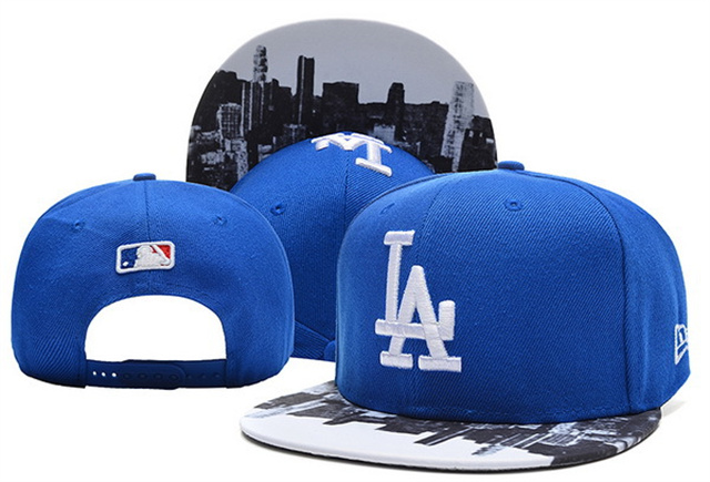  Name:snapback-835
 Size:
 Price:US$