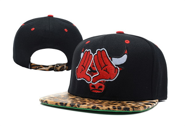  Name:snapback-850
 Size:
 Price:US$