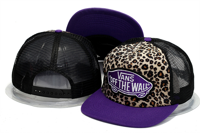  Name:snapback-935
 Size:
 Price:US$